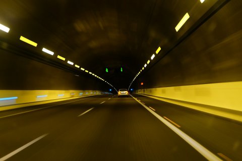 Uzavírka tunelů na dálnici D8